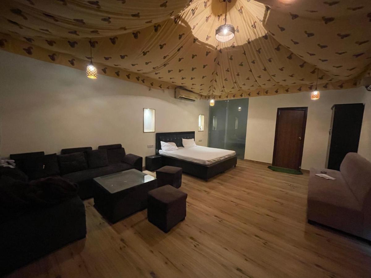 The Rustic Villa, A Stay With Luxuries Amenities And Exotic Nature Jaipur Dış mekan fotoğraf